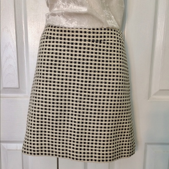 Banana Republic Dresses & Skirts - ⬇️✨Banana Republic Knit Skirt Size 6✨